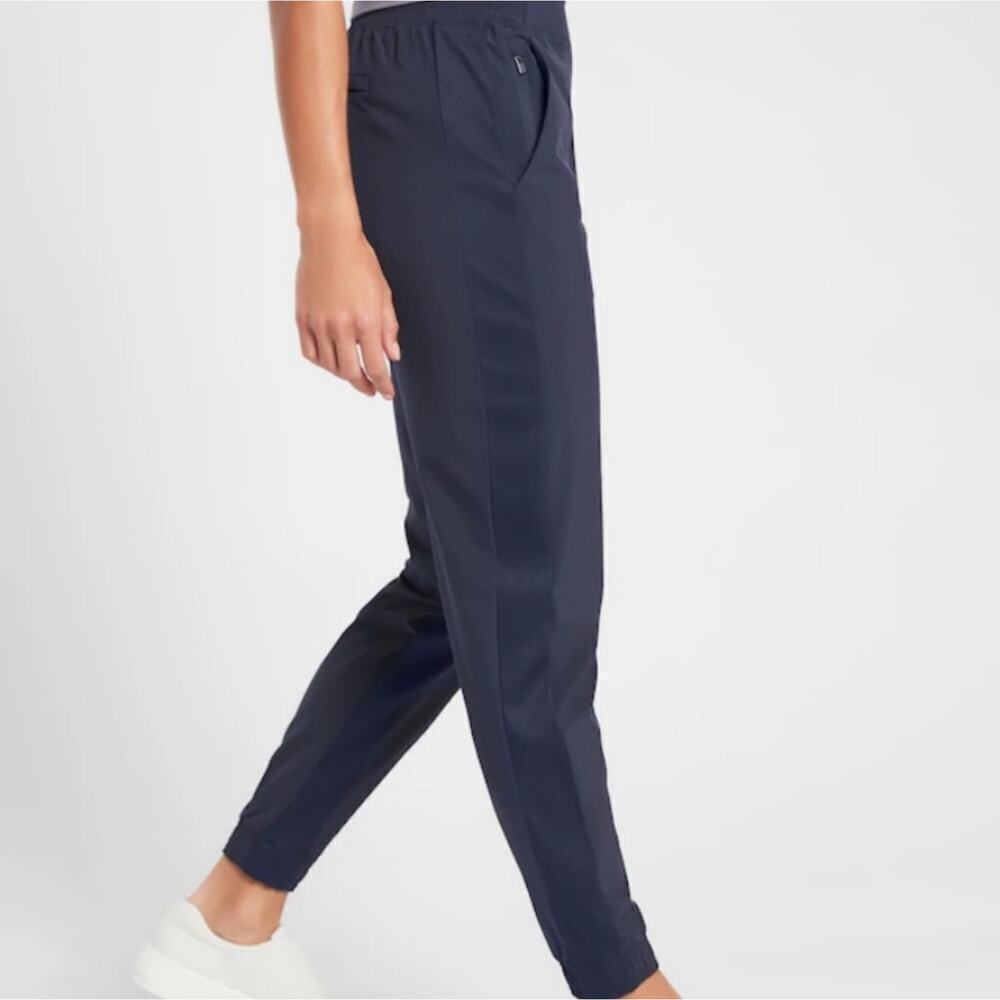Athleta Womens Brooklyn Jogger Pants Navy Blue Size 2 Travel Casual EUC